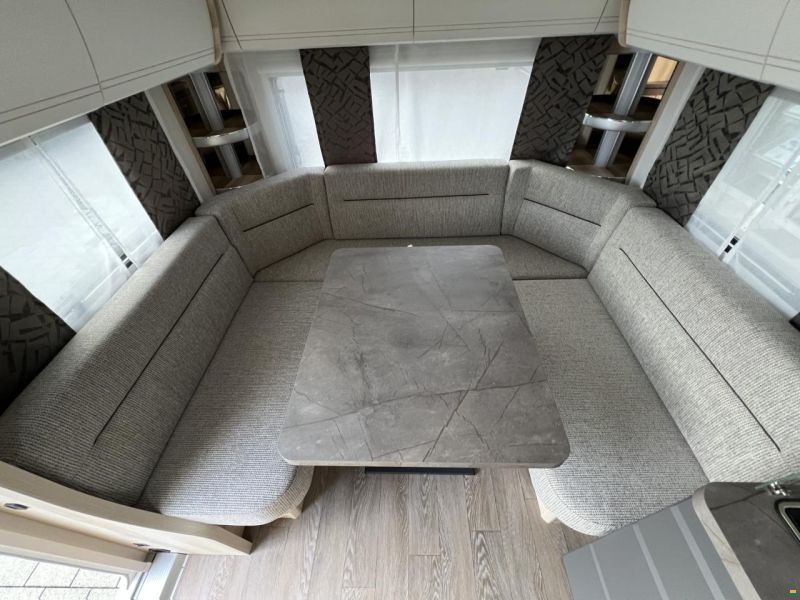 Hobby 515 UHK De Luxe