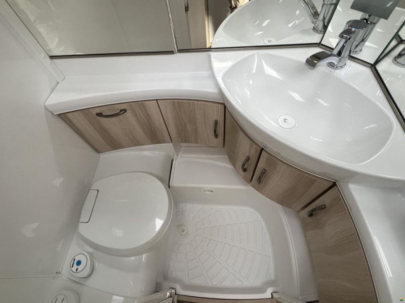 Hobby 515 UHK De Luxe