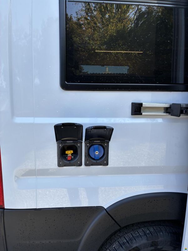 Megamobil Classic Twin 600