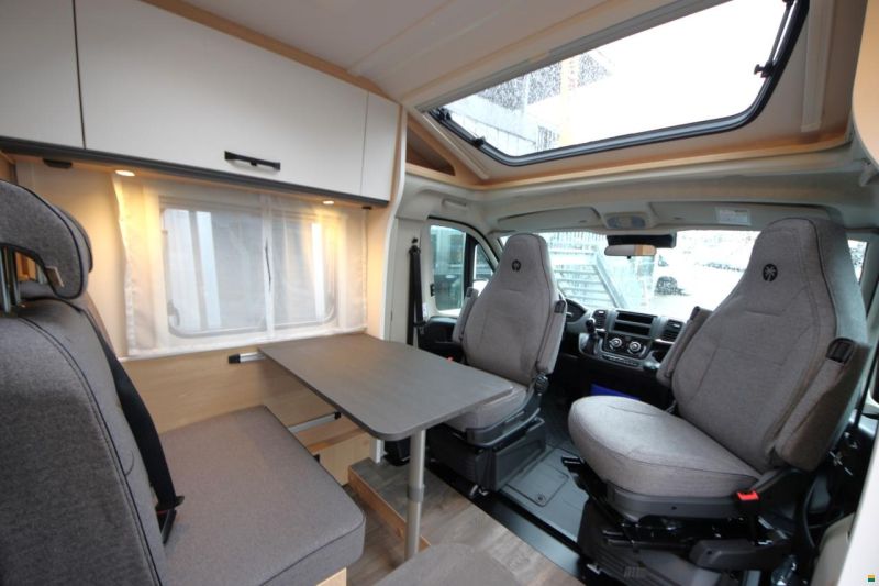 Sunlight V 66 Adventure