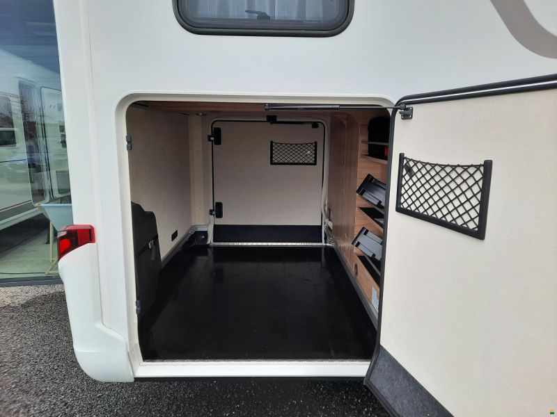 Hymer Exsis T 678