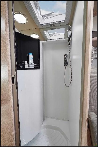 Pössl Summit Shine 600 AD