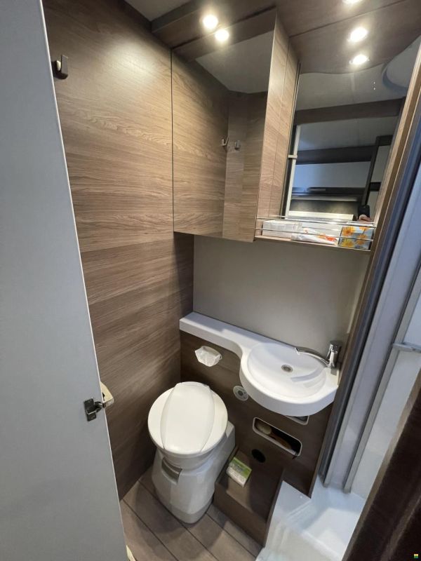 Knaus Live Wave 650 MG