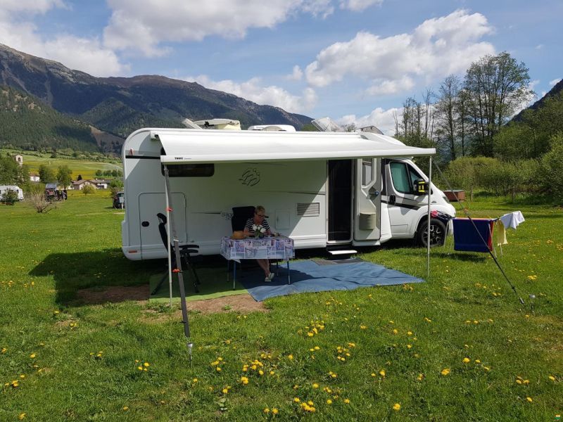 Knaus Sky TI 700 MEG Silver Edition