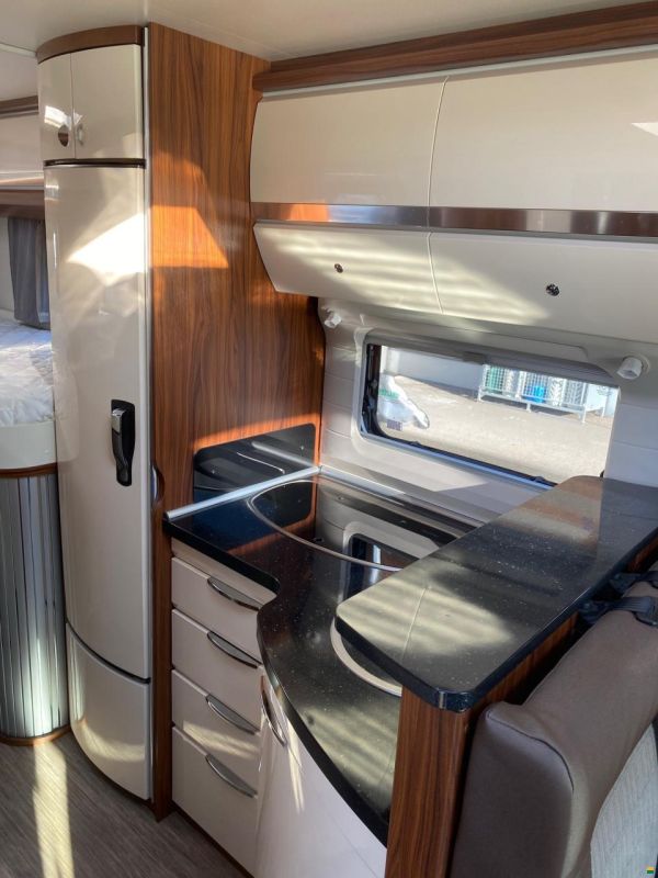 Hobby Premium Van 65 GE