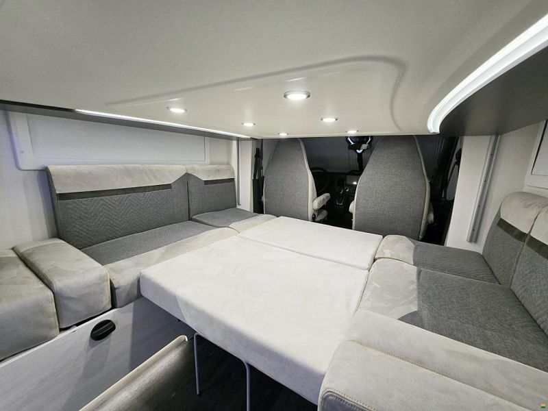 Challenger 260 GRAPHITE PREMIUM 2.0 TDCI AUTOMAT