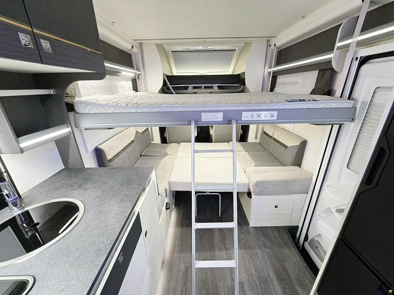 Challenger 260 GRAPHITE PREMIUM 2.0 TDCI AUTOMAT