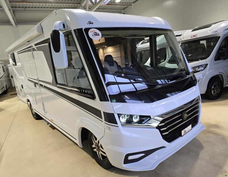Knaus Live I 700 MEG