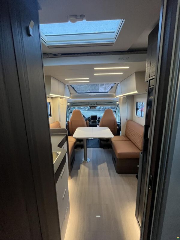 Adria Matrix Supreme 670 DC