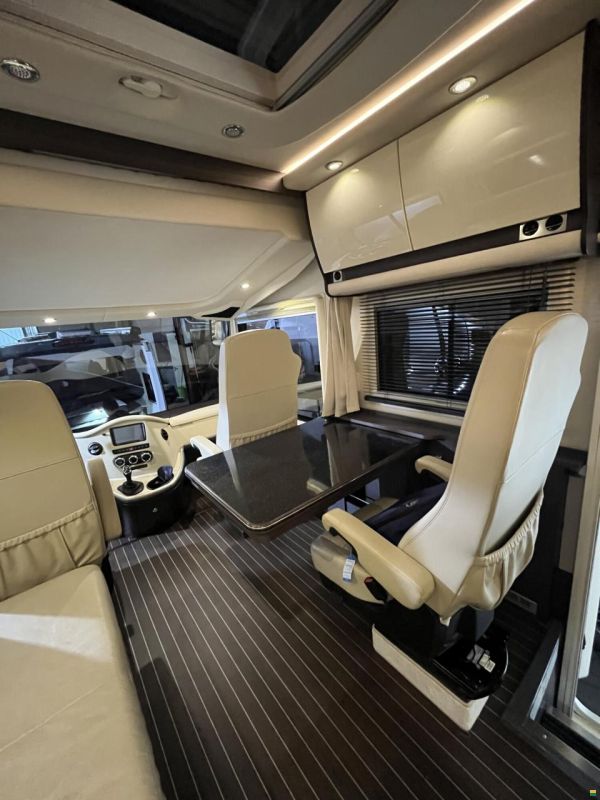 Concorde Charisma 900 L