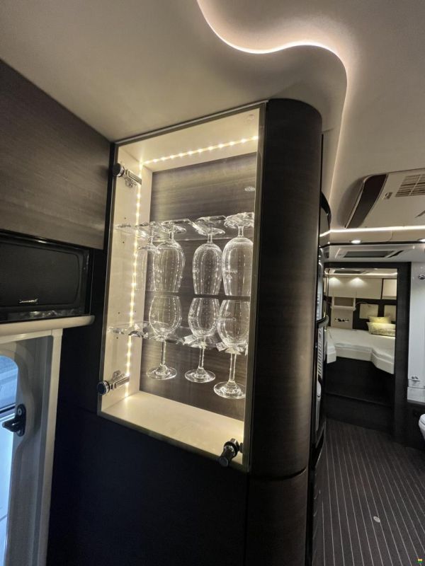 Concorde Charisma 900 L