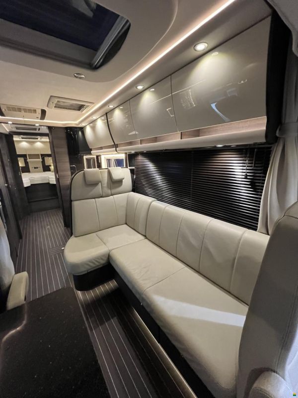 Concorde Charisma 900 L