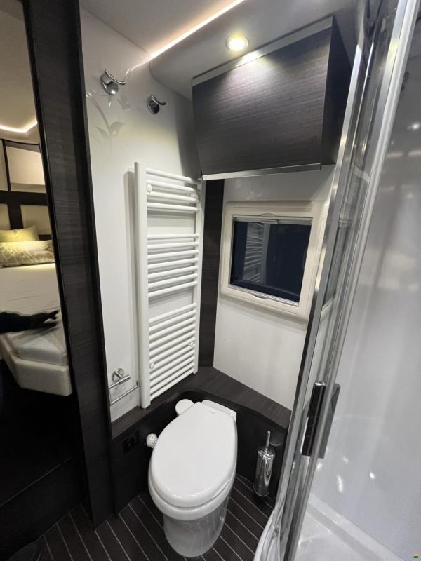 Concorde Charisma 900 L