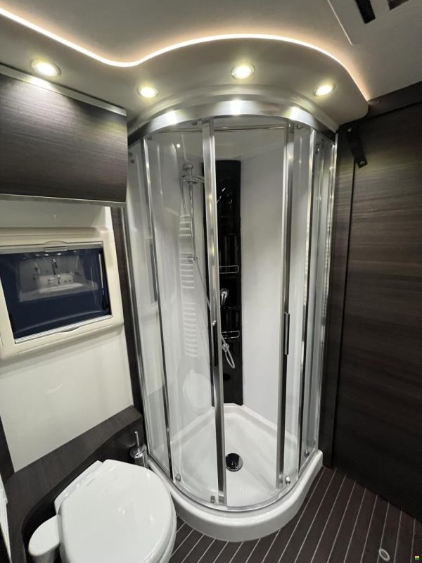 Concorde Charisma 900 L