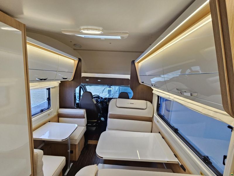 Forster-Reisemobile A 699 vb mit 7 Plätzer, Automat!