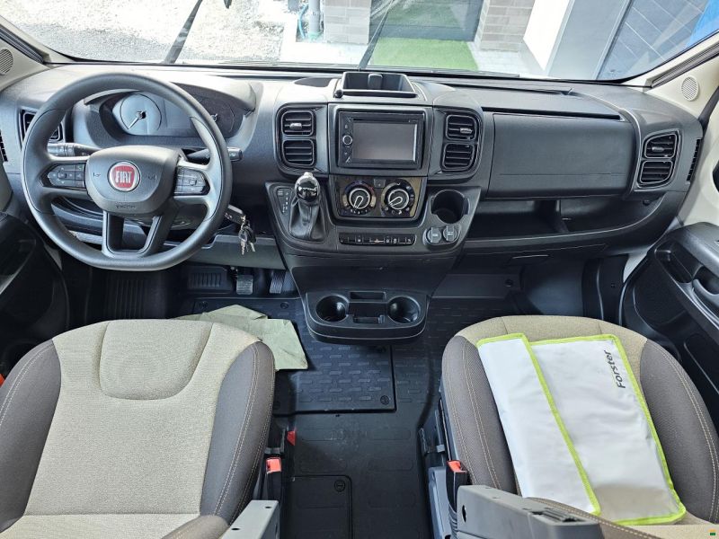 Forster-Reisemobile A 699 vb mit 7 Plätzer, Automat!