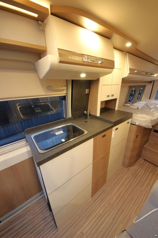 Malibu Van first class - two rooms 640 LE RB GT