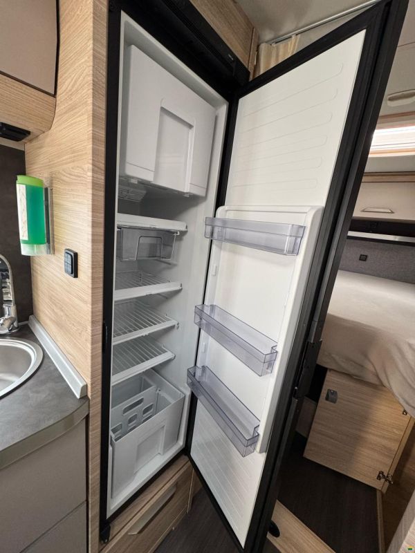 Knaus Van Ti Plus Platinum Selection 650MEG