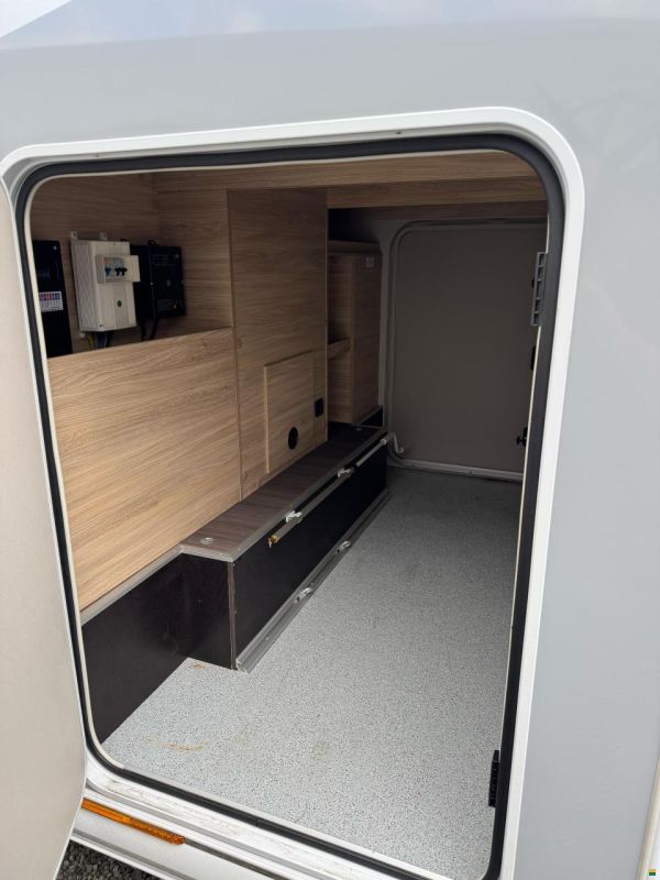 Knaus Van Ti Plus Platinum Selection 650MEG