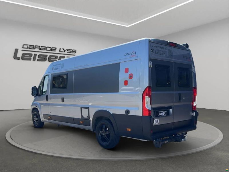 Bravia Mobil Swan 636 Swiss Edition