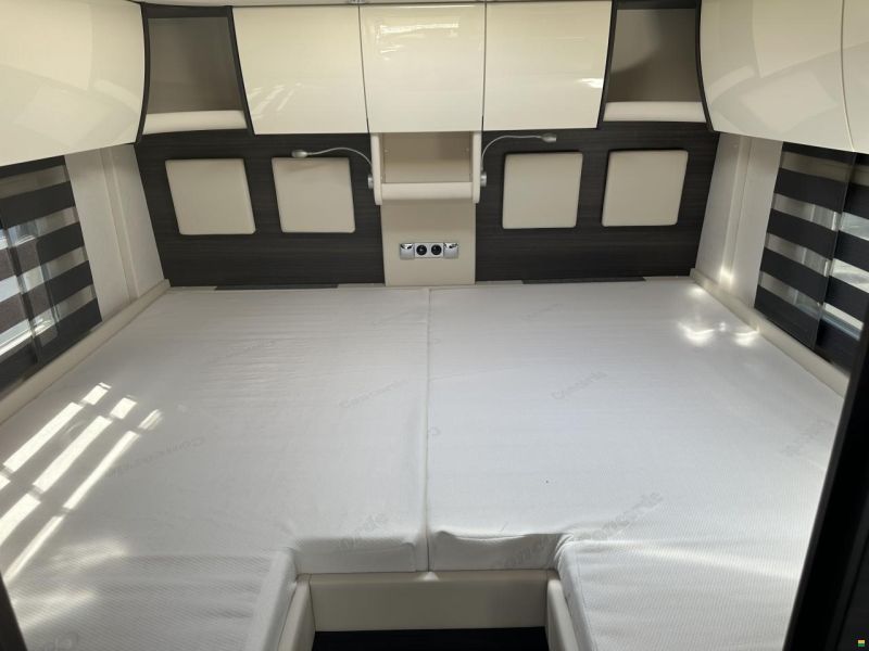 Concorde Charisma 900L