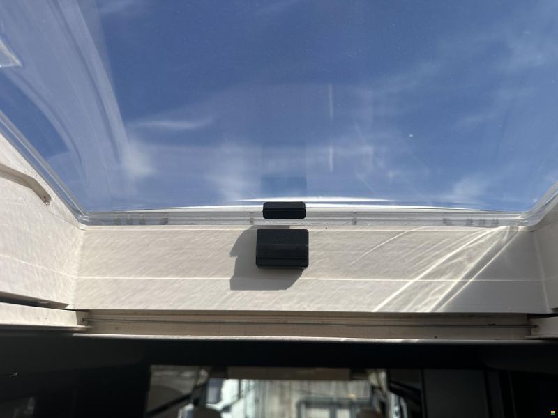 Concorde Charisma 900L