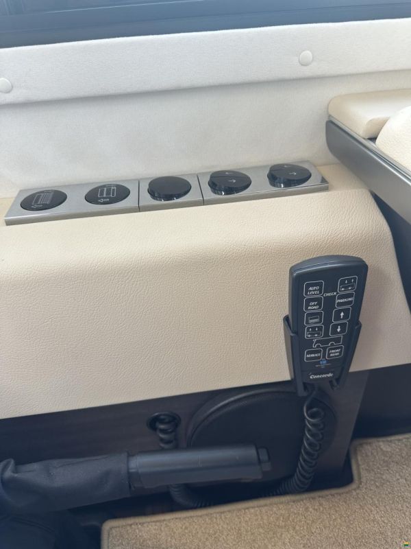 Concorde Charisma 900L