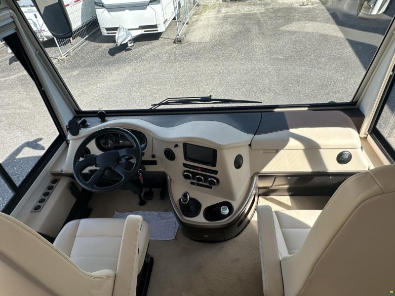 Concorde Charisma 900L