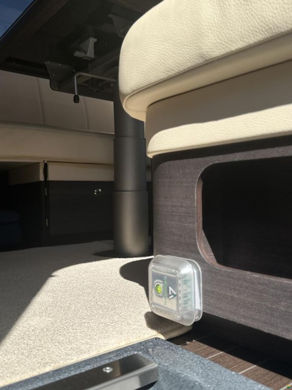 Concorde Charisma 900L