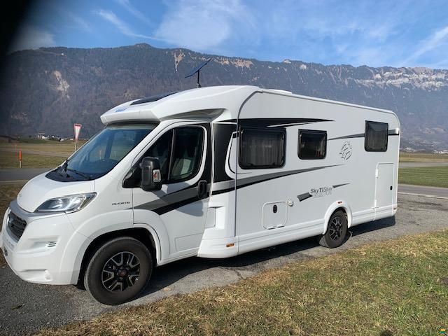 Knaus Sky Ti 700 Meg
