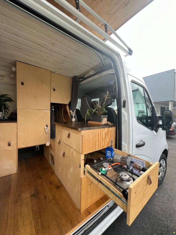 Nissan NV400 L3H2