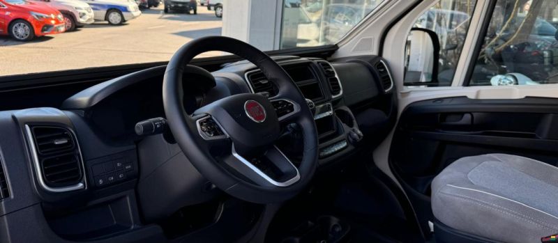 Pössl Summit 600 L Shine *Längsbetten*