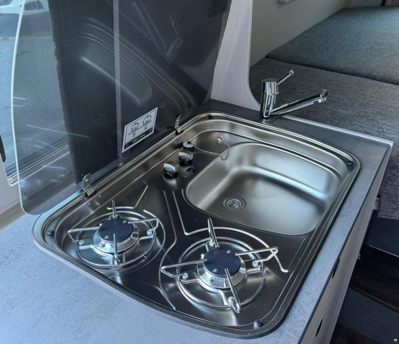 Pössl Summit 600 L Shine *Längsbetten*