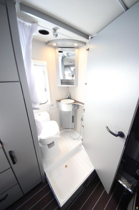 Knaus SPORT&FUN BLACK SELECTION 480 QL (2025)