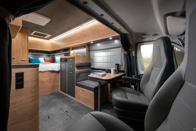 Globe-Traveller Explorer 2X