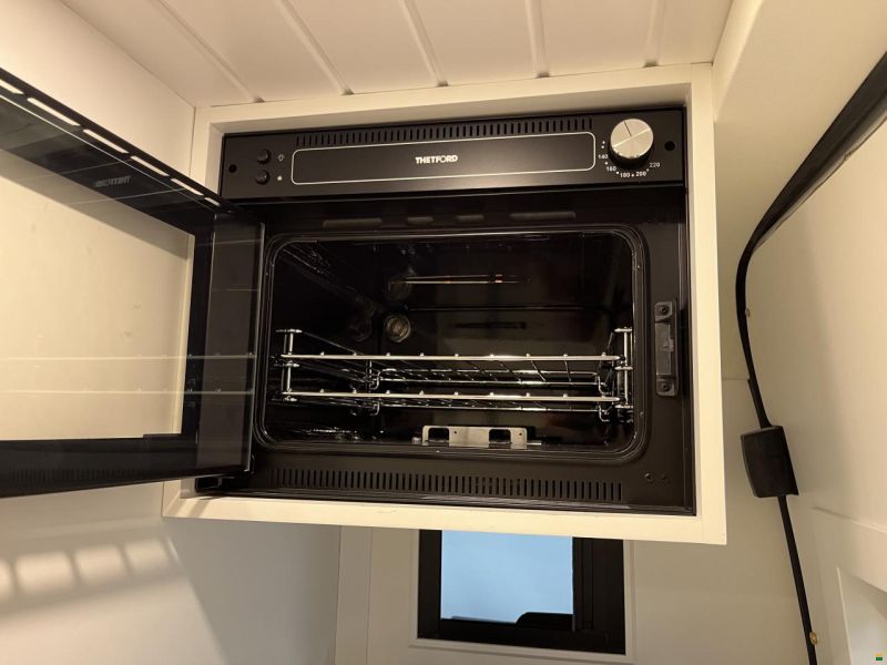 Mercedes Benz Sprinter