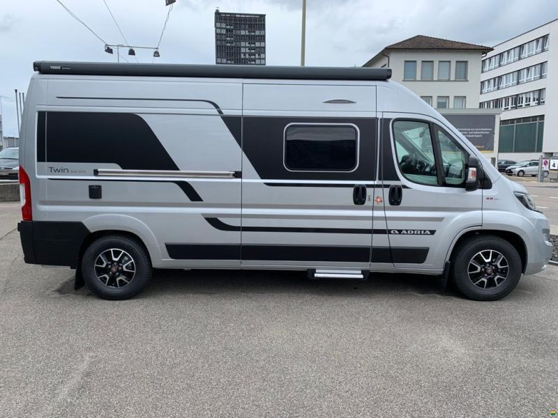 Adria Twin Supreme 600 SPB