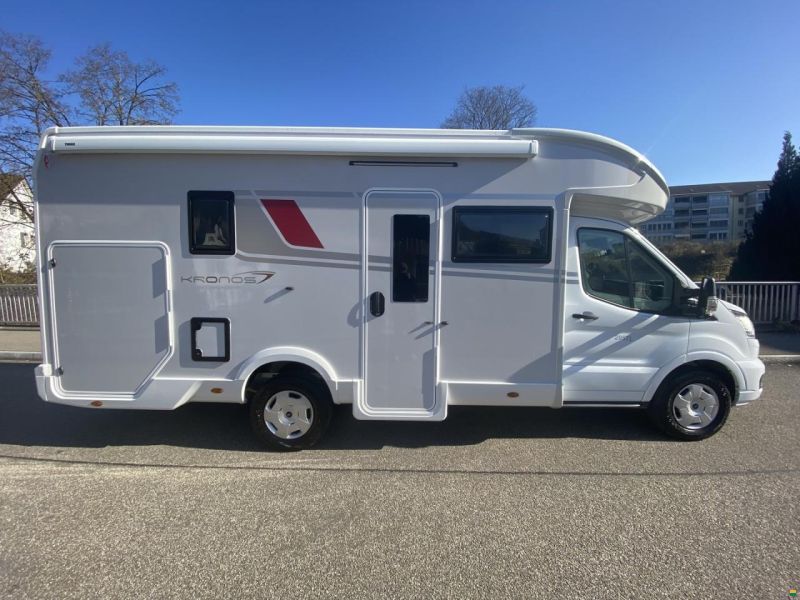 Roller Team Kronos 295 TL, Ford 2.0TDCi 165PS
