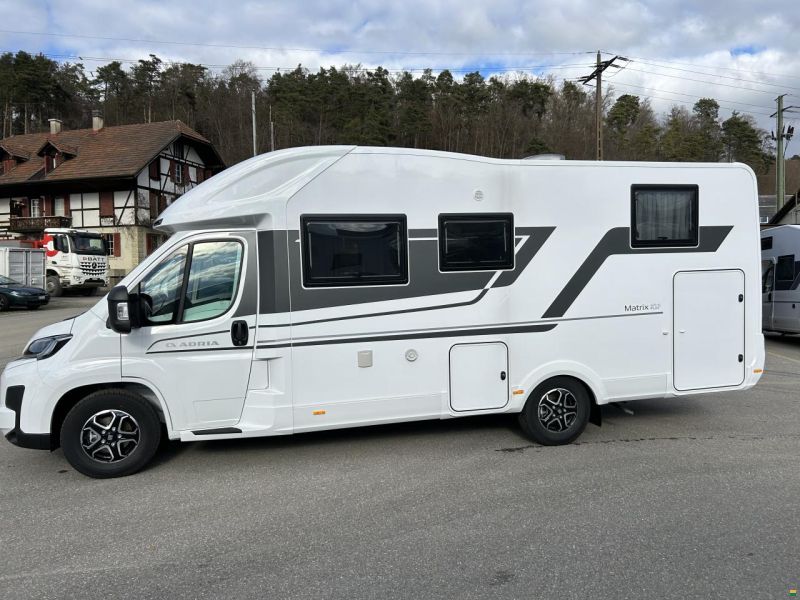 Adria Matrix Plus 670 SL