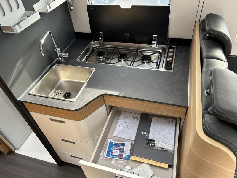 Adria Matrix Plus 670 SL