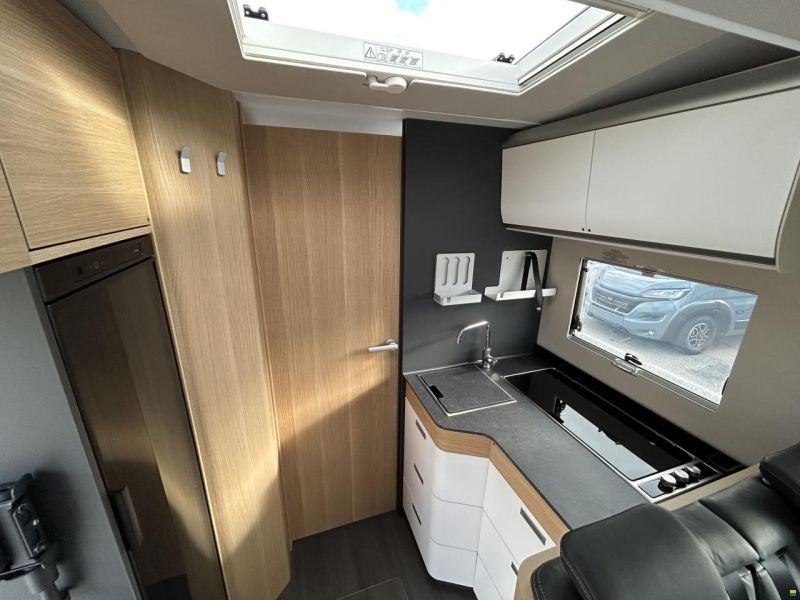 Adria Matrix Plus 670 SL