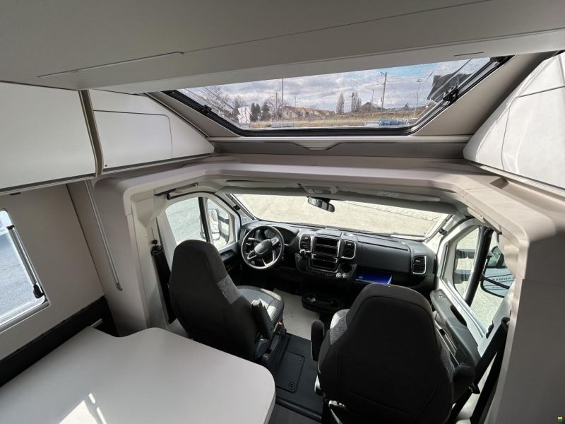 Adria Matrix Plus 670 SL