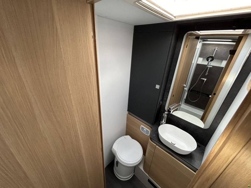 Adria Matrix Plus 670 SL