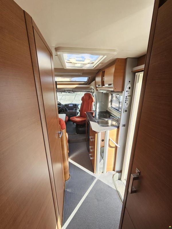 Knaus Sun ti 600 mit Doppelbett, Luftfederung!