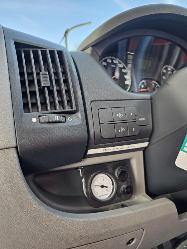 Knaus Sun ti 600 mit Doppelbett, Luftfederung!