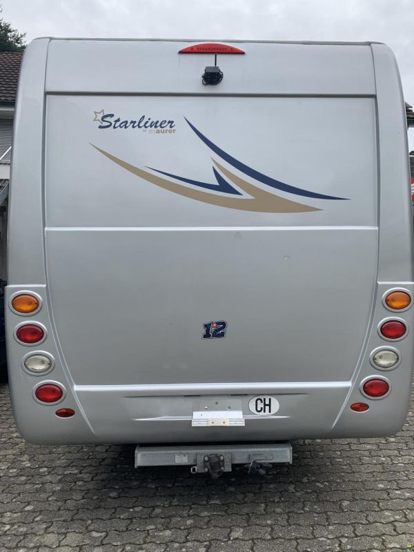 Mercedes Benz Starliner