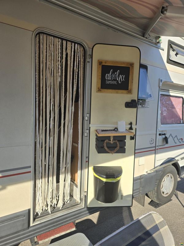 Karmann Distance Wide Gold edition