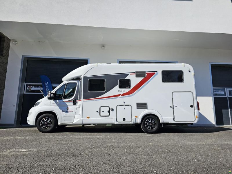 Bürstner Ixeo it 690 G mit Einzelbett & Hubbett!