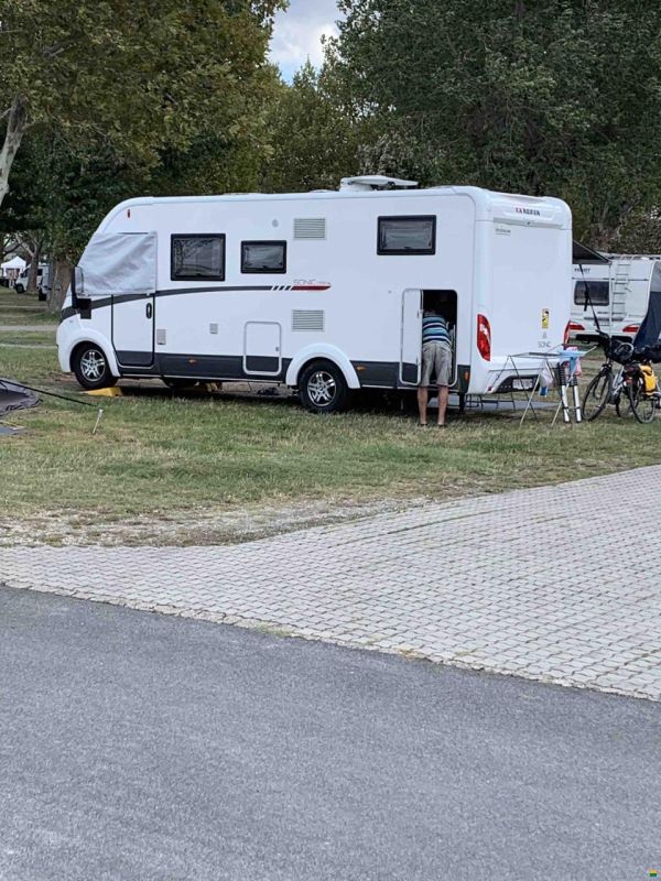 Adria Sonic i 700 SL