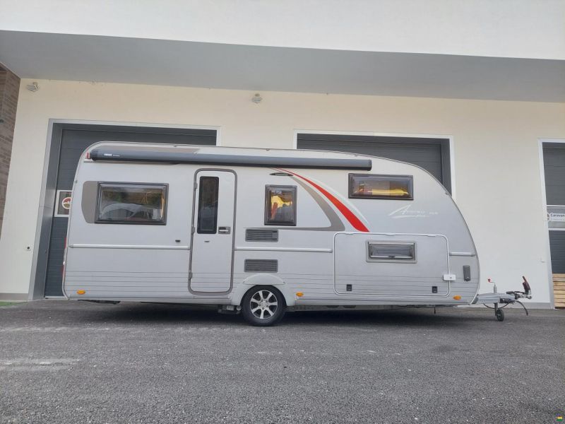 Bürstner Averso Plus 510tk mit Hubbett & Kajütten
